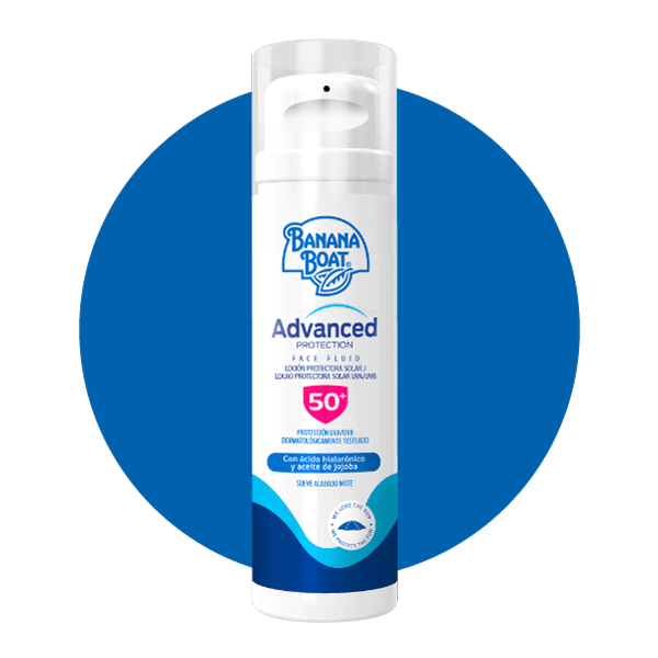 Protector solar facial con ácido hialurónico.